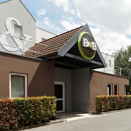 Otel Le Grand Noisy-le-Grand